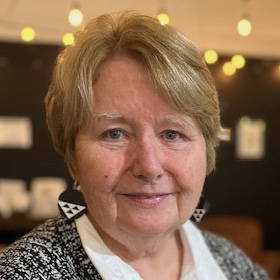 SUSAN-HOLT